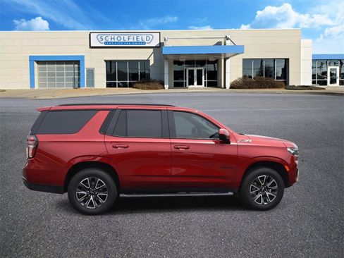 Used 2021 Chevrolet Tahoe Z71 w/ Rear Media and Nav Package AWD/4WD image 2