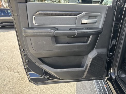 Used 2021 RAM 2500 Big Horn image 24