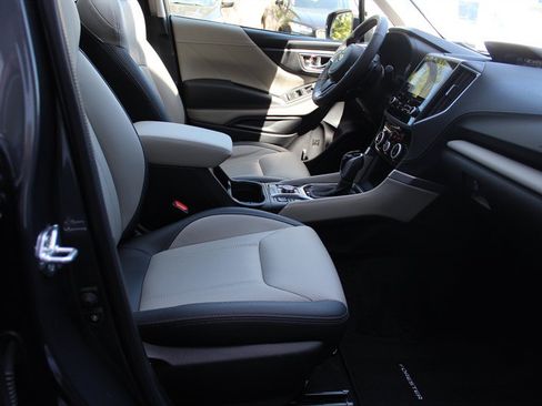 Used 2023 Subaru Forester Limited AWD/4WD image 28