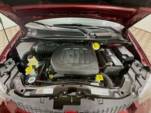 Used 2020 Dodge Grand Caravan GT image 31