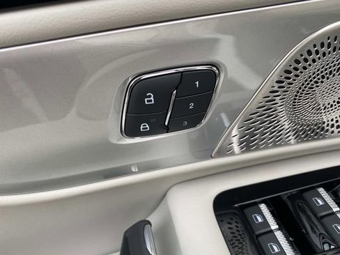 New 2026 Lincoln Nautilus Reserve image 12