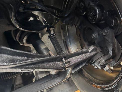 Used 2007 Chevrolet Silverado 1500 W/T RWD image 36