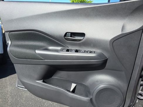 Used 2025 Nissan Kicks Play S image 26