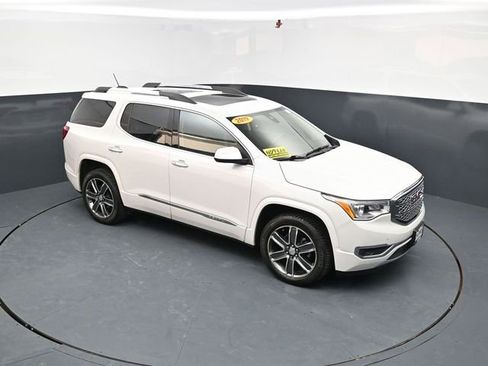 Used 2019 GMC Acadia Denali w/ Technology Package AWD/4WD image 29