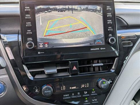 Used 2022 Toyota Camry XSE image 14