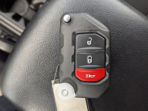 Used 2021 Jeep Wrangler Unlimited Sport image 32