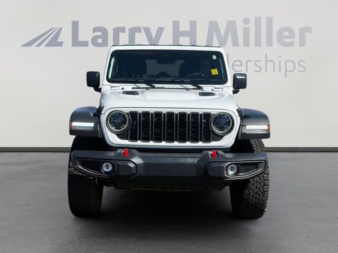 Used 2024 Jeep Wrangler Rubicon w/ Convenience Group image 4