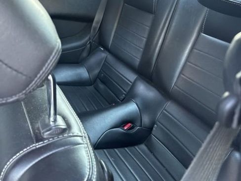 Used 2013 Ford Mustang Premium image 33