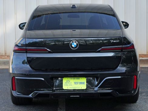 Used 2023 BMW 740i RWD image 59