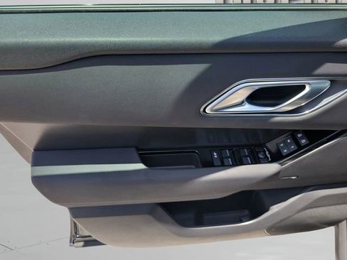 Used 2025 Land Rover Range Rover Velar Dynamic SE AWD/4WD image 13