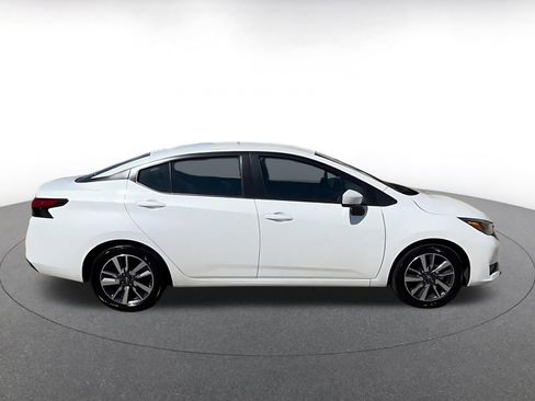 Used 2025 Nissan Versa SV FWD image 16