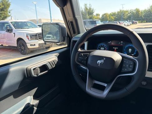 New 2026 Ford Bronco Heritage Edition AWD/4WD image 17