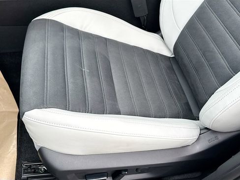 New 2026 Mitsubishi Outlander SE FWD image 20