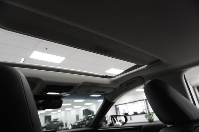 Used 2019 Lexus ES 300h FWD image 20