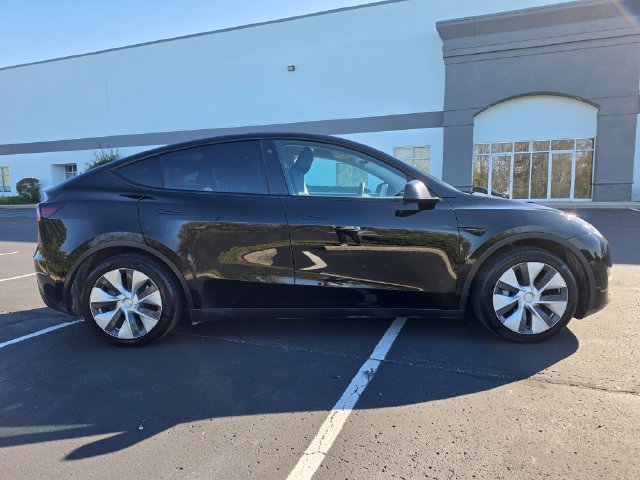 Used 2021 Tesla Model Y Long Range AWD/4WD image 6