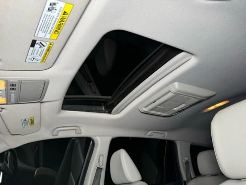 Used 2016 Honda Pilot Touring image 44