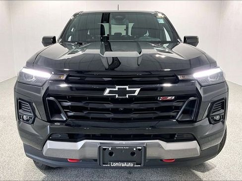 Used 2023 Chevrolet Colorado Z71 w/ Z71 Convenience Package 2 AWD/4WD image 2