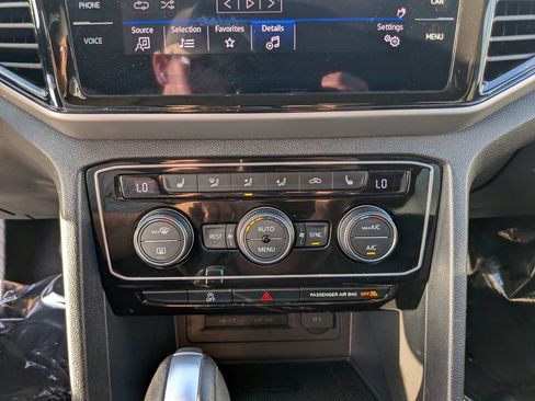 Certified 2023 Volkswagen Atlas SE w/ Panoramic Sunroof Package FWD image 23