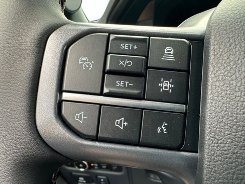 New 2025 Ford F150 Lariat w/ Equipment Group 502A High image 32