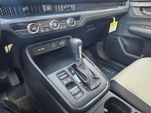 Used 2025 Honda CR-V LX image 23