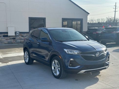 Used 2020 Buick Encore GX Preferred w/ Cold Weather Comfort Package FWD image 2