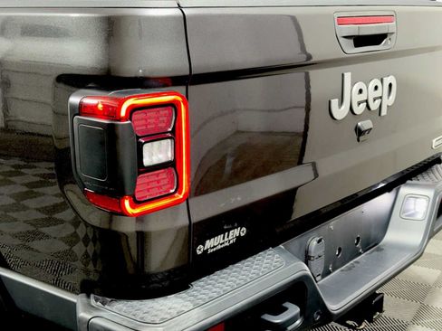Used 2021 Jeep Gladiator Overland w/ Popular Equipment Package AWD/4WD image 26