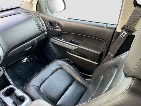 Used 2019 Chevrolet Colorado ZR2 w/ ZR2 Midnight Special Edition image 22