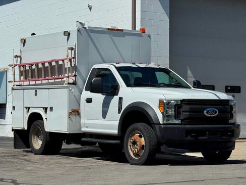 Used 2017 Ford F450 XL AWD/4WD image 2