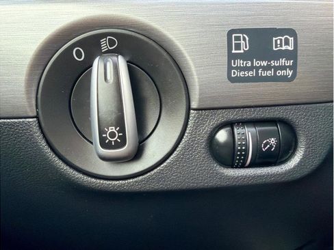 Used 2013 Volkswagen Jetta TDI FWD image 21