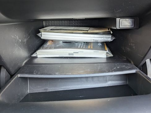 Used 2022 Kia EV6 GT-Line w/ GT-Line Suede Seat Package image 31