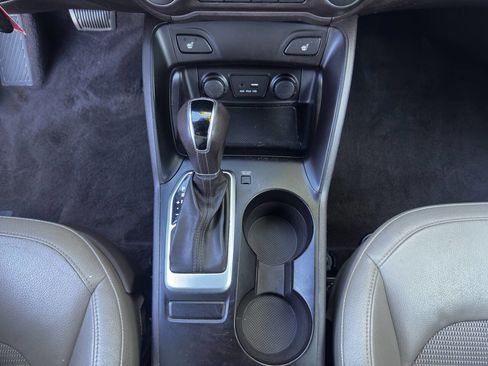 Used 2015 Hyundai Tucson SE image 28