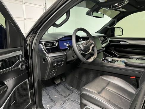 Used 2023 Jeep Wagoneer Series II w/ Convenience Group I AWD/4WD image 20