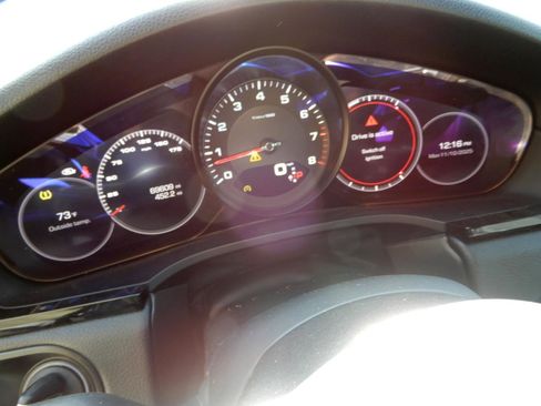 Used 2019 Porsche Cayenne AWD/4WD image 17