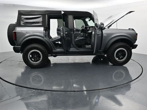 Certified 2023 Ford Bronco Outer Banks w/ Sasquatch Package AWD/4WD image 37