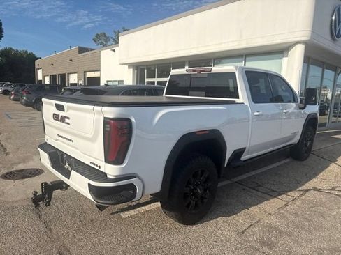 Used 2024 GMC Sierra 2500 AT4 w/ AT4 Premium Plus Package AWD/4WD image 5