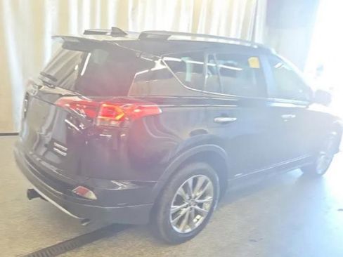 Used 2017 Toyota RAV4 Limited AWD/4WD image 3