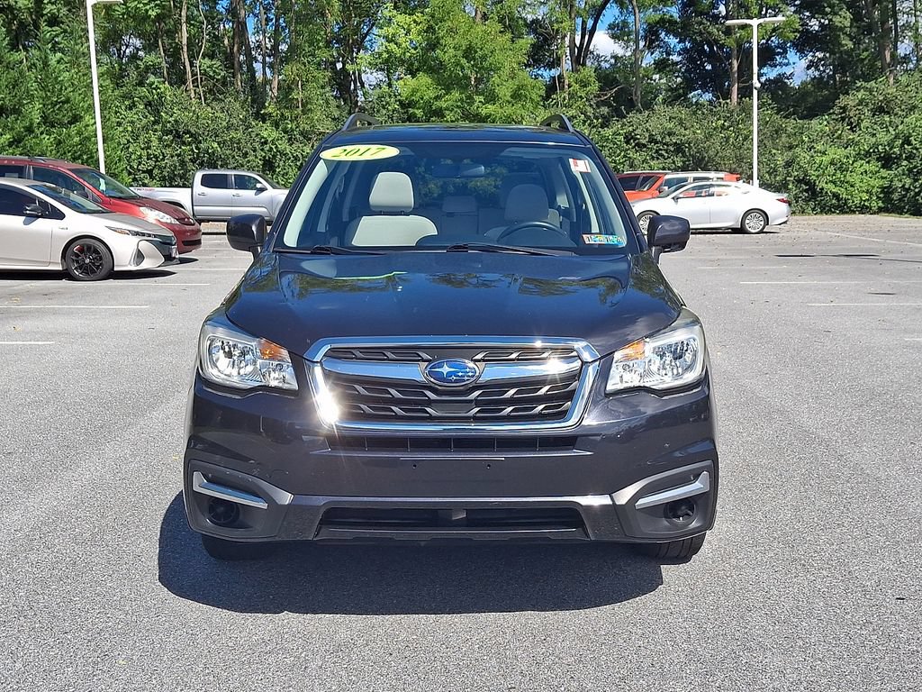 Used 2017 Subaru Forester 2.5i Premium AWD/4WD image 2