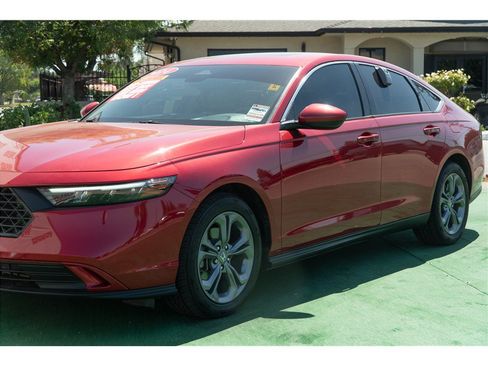 Used 2024 Honda Accord EX image 29