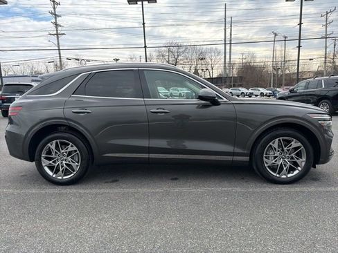 Used 2025 Genesis GV70 2.5T image 10