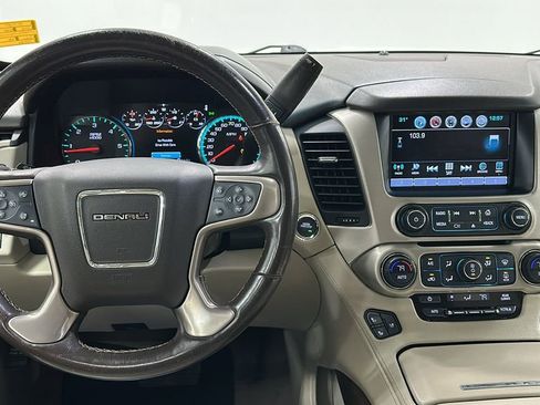 Used 2019 GMC Yukon XL Denali w/ Open Road Package image 11