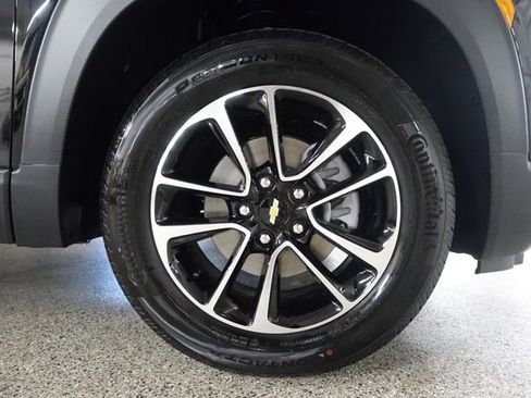 New 2026 Chevrolet TrailBlazer LT w/ LT Cold Weather Package FWD image 24