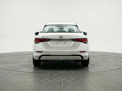 Used 2025 Nissan Sentra SV image 6