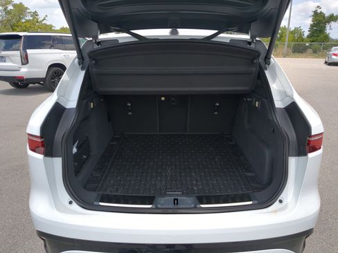 New 2026 Jaguar F-PACE R-Dynamic S image 11