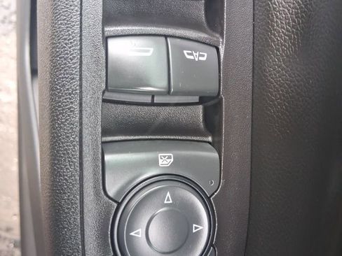 Used 2019 Chevrolet Equinox LT image 20