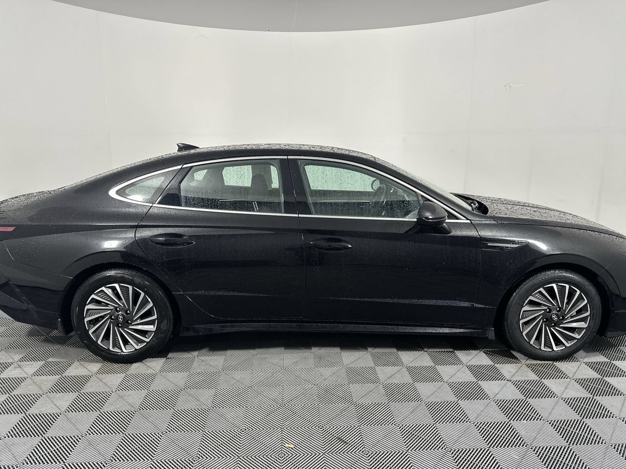 Used 2024 Hyundai Sonata SEL FWD image 18