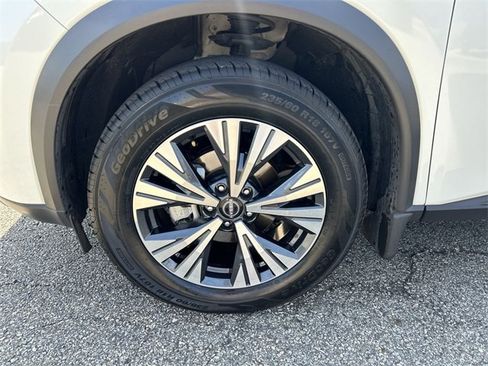 Certified 2023 Nissan Rogue SV w/ SV Premium Package image 10