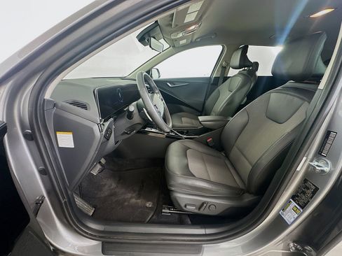 Used 2023 Kia Niro Wind w/ Wind Preserve Package FWD image 13
