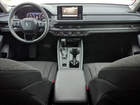 Used 2025 Honda Accord SE image 17