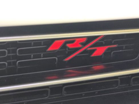 Used 2018 Dodge Challenger R/T Scat Pack w/ Driver Convenience Group image 13