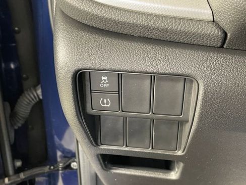 Used 2018 Honda CR-V LX image 15